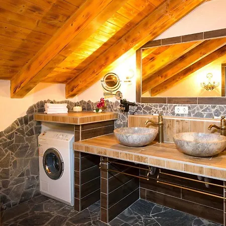 Chalet Steinbock, St Martin Am Tennengebirge Dağ evi Gasthof