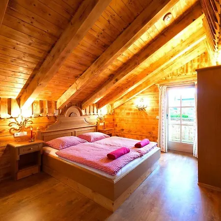 Chalet Steinbock, St Martin Am Tennengebirge Dağ evi *